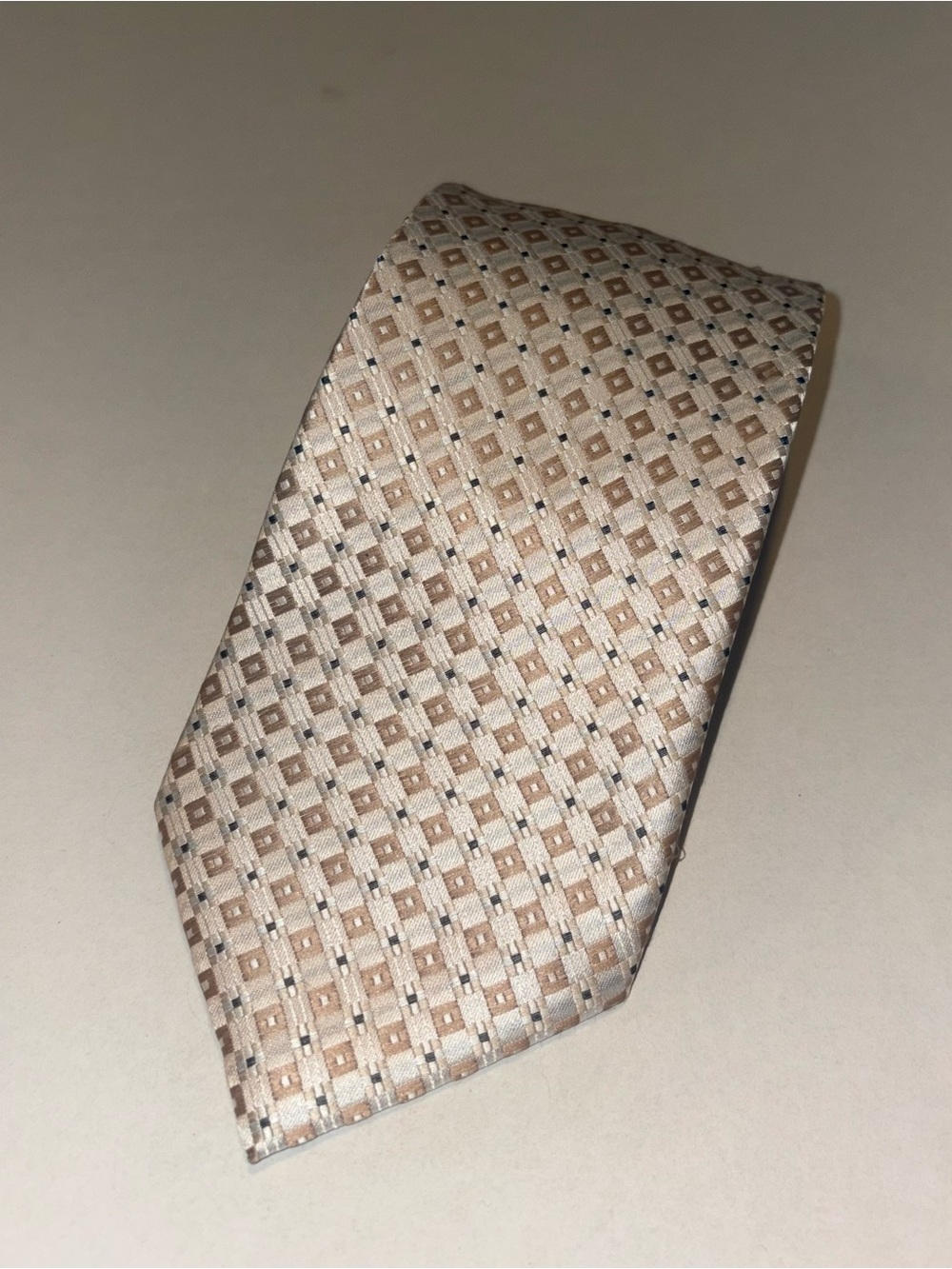 Paul Smith London Men's Necktie 100% Silk White Silver & Gold Diamond Pattern